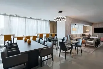 Austin Marriott Downtown  M Club lounge