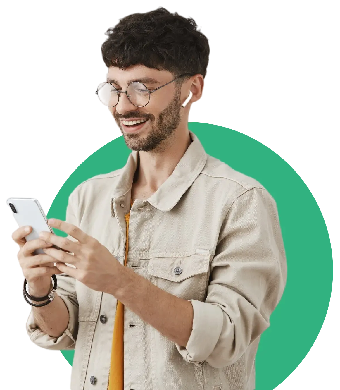 Homem usando smartphone