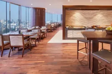 Renaissance Dhaka Gulshan Hotel Renaissance Club lounge
