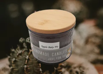 KNS Delightful Candles Botanical Baked Apple Pie