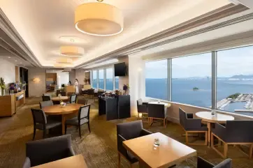 Hilton Fukuoka Sea Hawk Executive Lounge