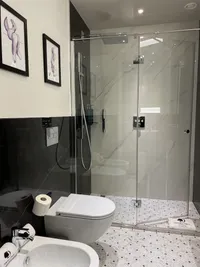 bathroom Doubletree by Hilton a Coruña