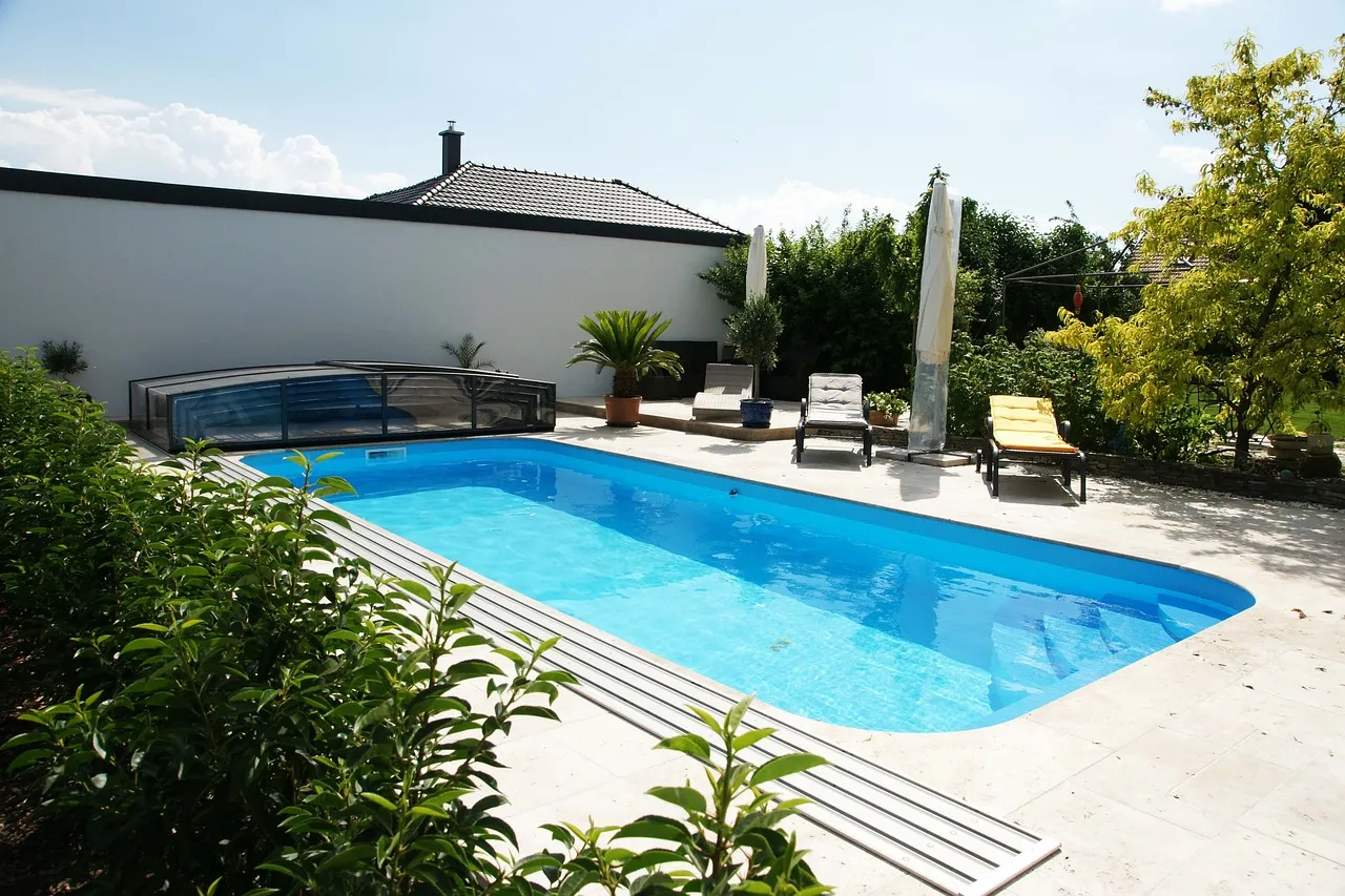 swimming pool services