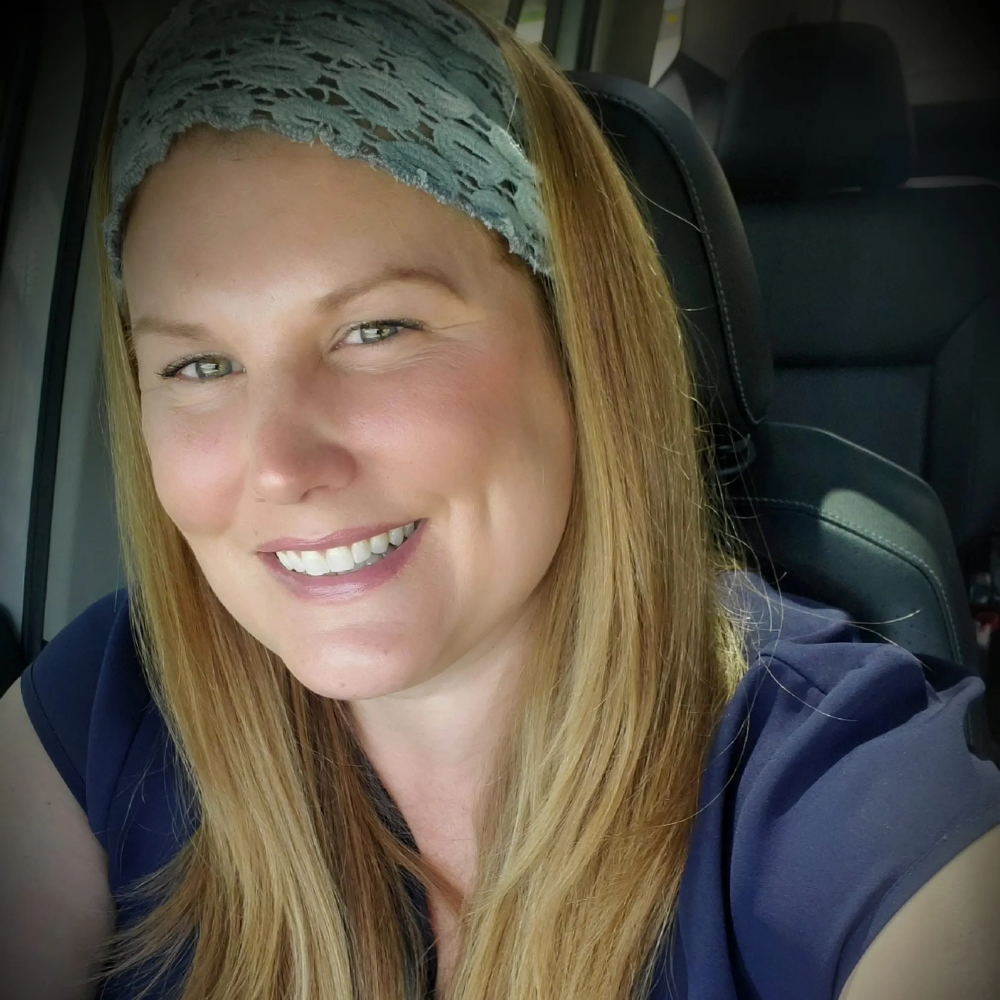 Kelly Kindrachuk Artist, Designer & Kids Art Camps Instructor