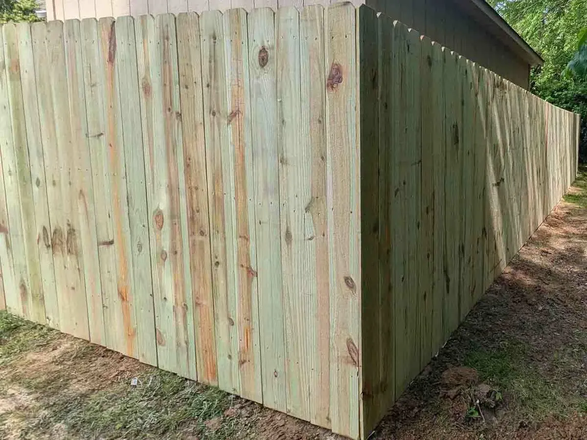 fence contractors in Dallas, Texas