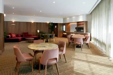 DoubleTree by Hilton Montreal Executive Lounge