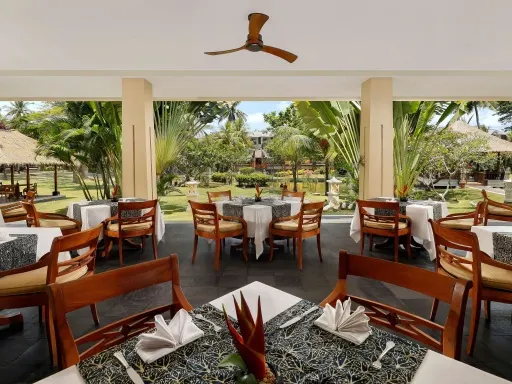 Palace club lounge Bali