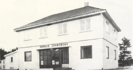 Høvåg Herredshus og Høvåg Sparebank bygget