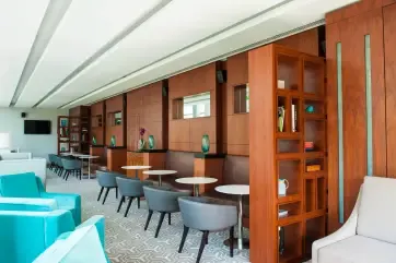 Hilton Warsaw City Executive Lounge