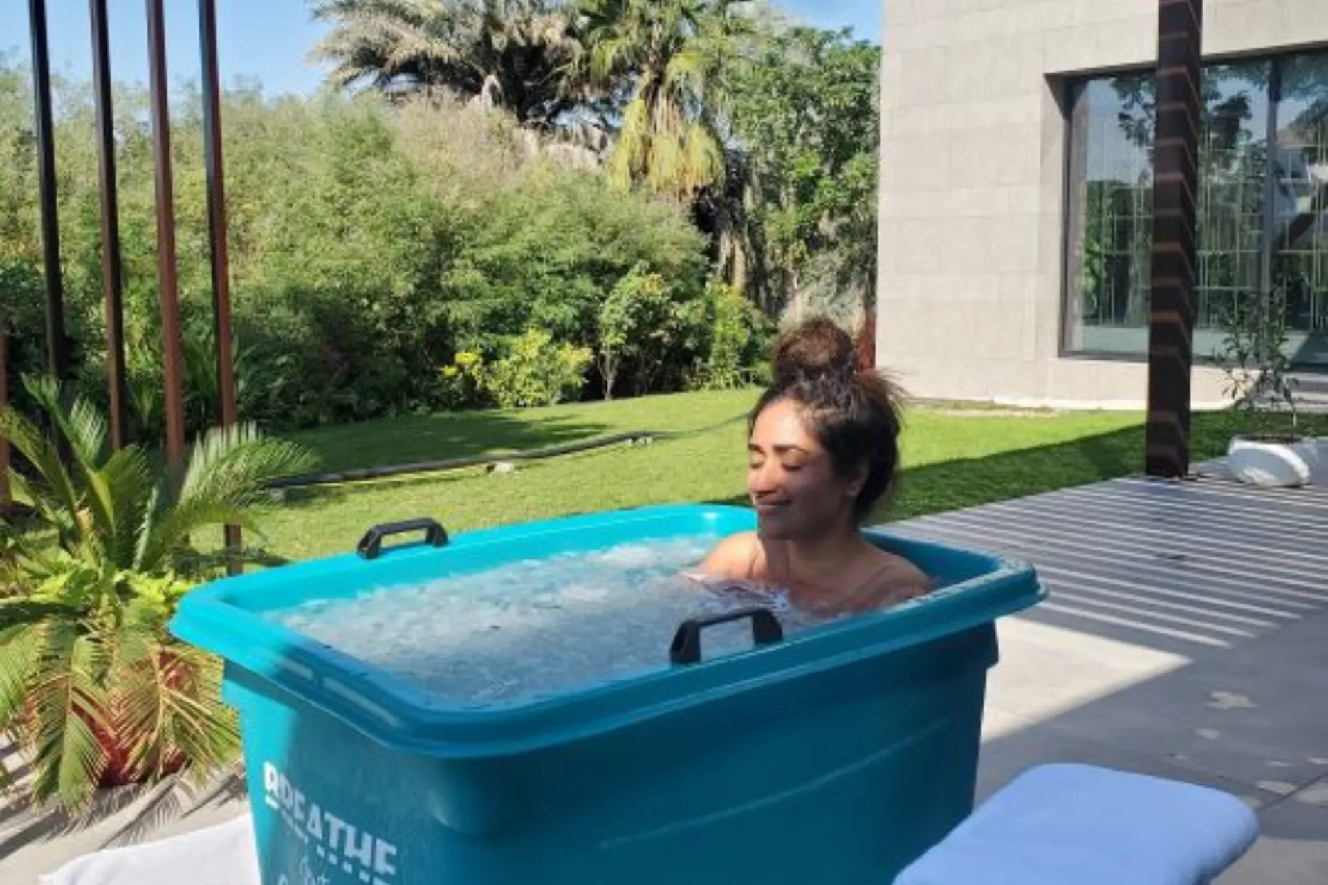 Ice bath and cold plunge experience supporting recovery, resilience, and mental clarity