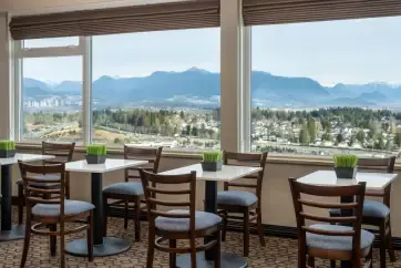 Sheraton Vancouver Guildford Executive Lounge