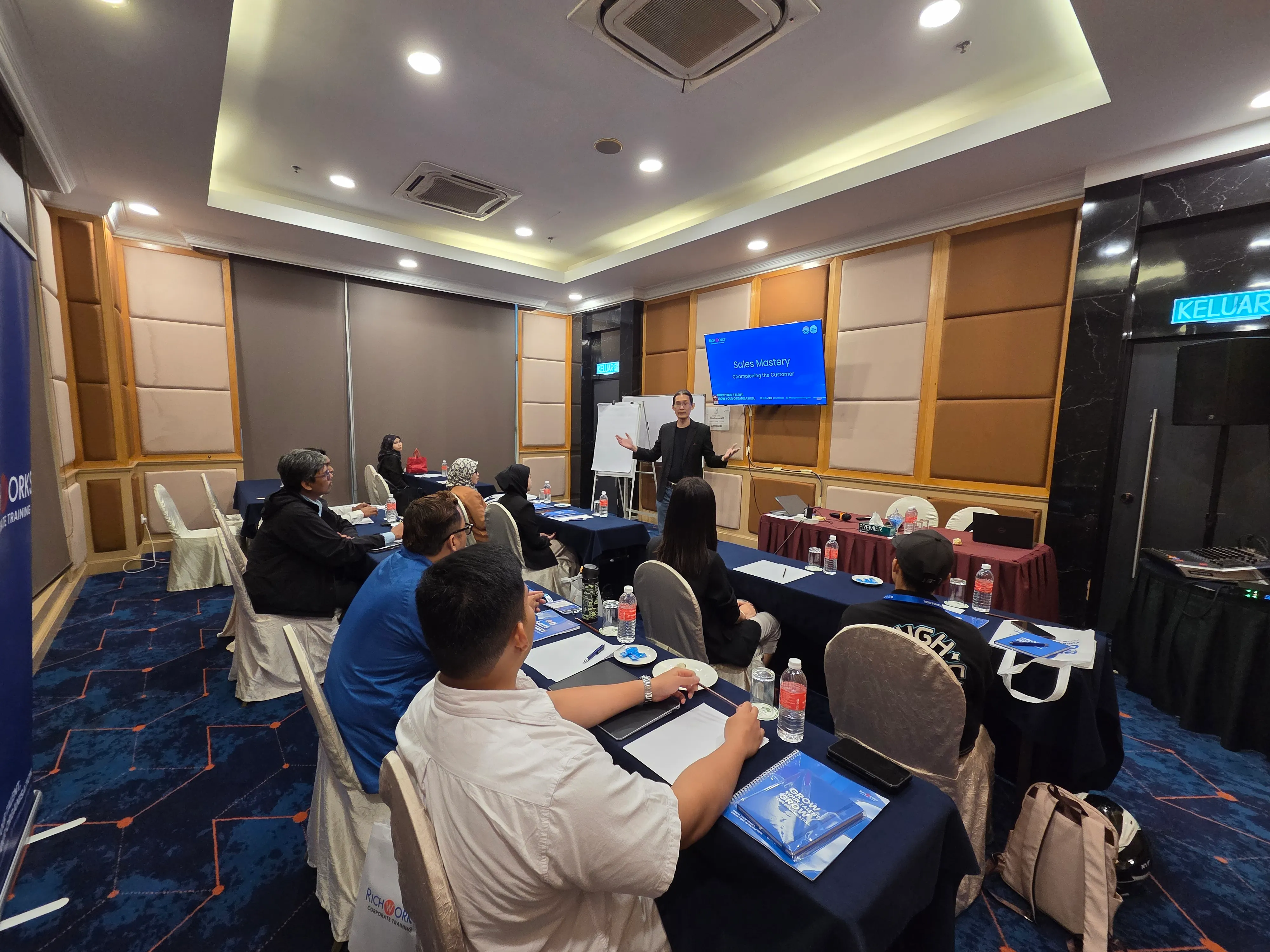 2NRich Asia sales training session in Malaysia — participants engaged in experiential learning and team activities