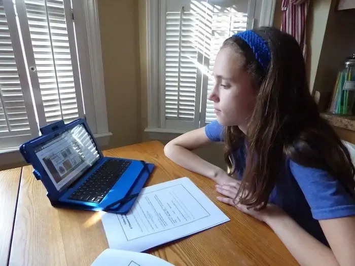 NatureGlo's eScience online self-paced Marine biology course for ages 10 - 18