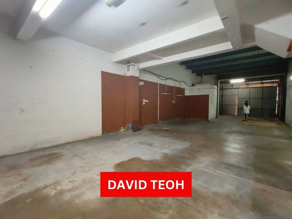 usahajaya permatang tinggi factory warehouse for rent