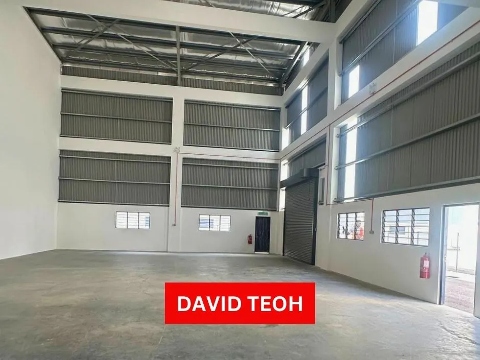 paramount palmera light industry semi detached factory for rent in bukit minyak