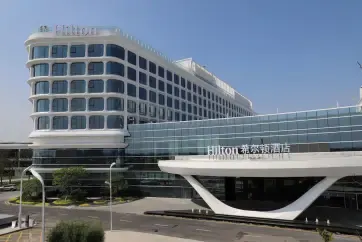 Hilton Guangzhou Baiyun Airport Exterior Day