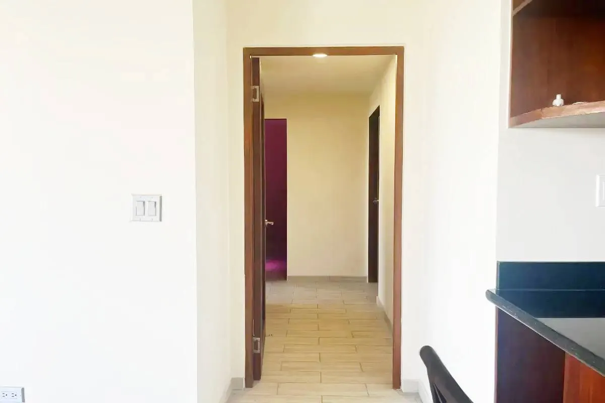 EL CANGREJO PANAMA HALLWAY