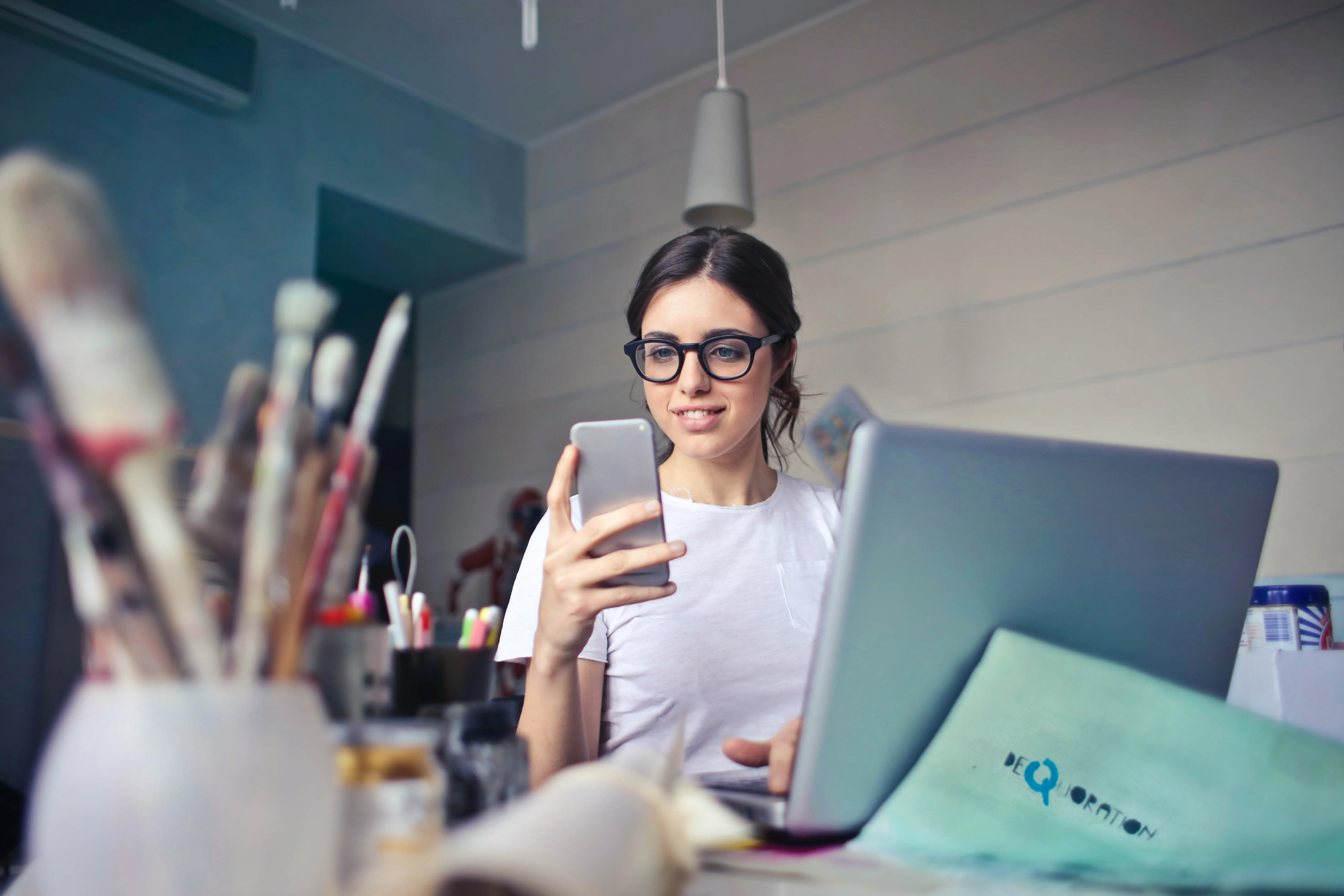 woman shopping online