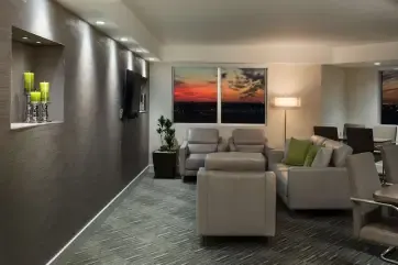 Hilton Winnipeg Airport Suites Executive Lounge