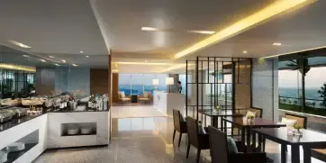 Melia Yangon The Level Lounge