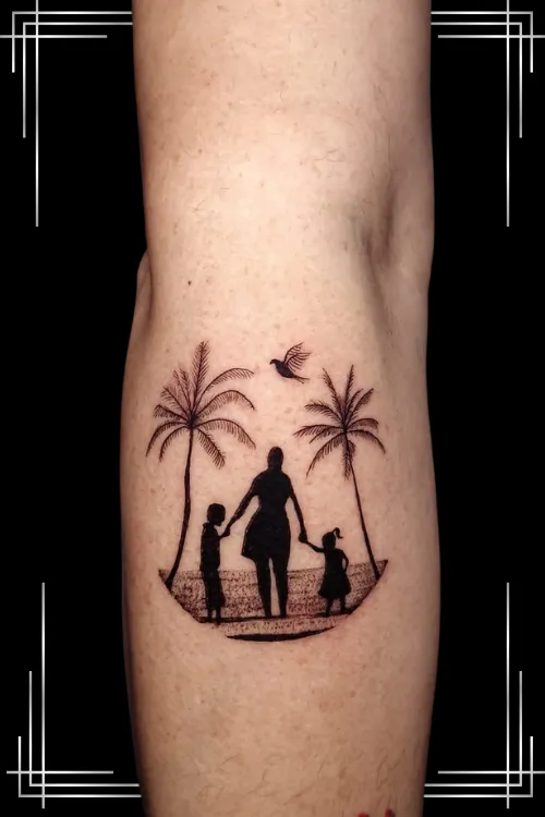 Imagen tatuaje de un bujo en estilo neo tradicional  