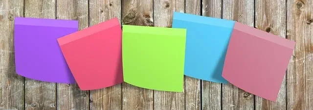 use post-it notes to organize your ideas on 9-5 escape
