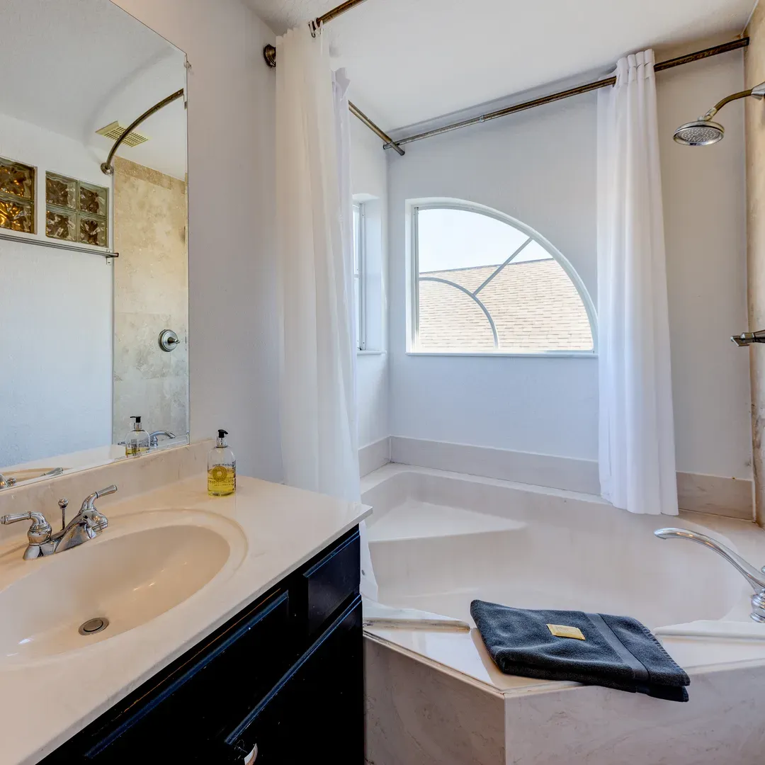 Bathroom #5 with Jacuzzi Tub & Shower Combo