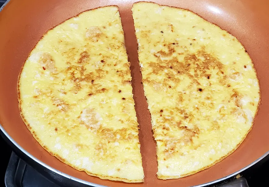 Slice Your Omelette In 2 Halves To Make  Bart Smith's Quick & So Delish 