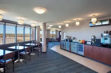 Sheraton Suites Philadelphia Airport Club Lounge