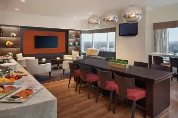 Delta Hotels London Armouries Signature Lounge