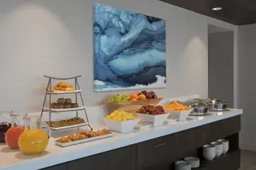 Kansas City Marriott Country Club Plaza Concierge Lounge