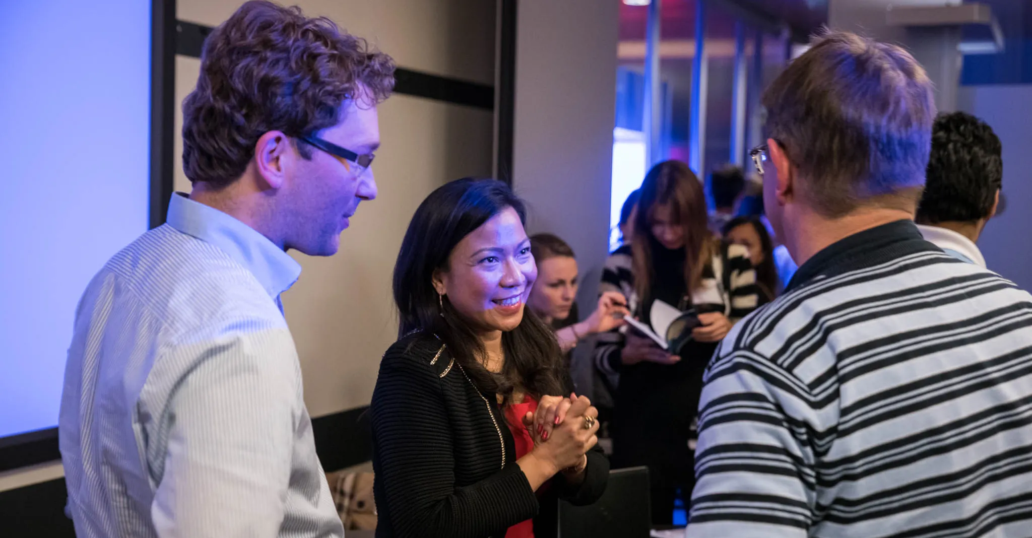 Dr. Ma Cherie Cortez meeting attendees at KIVI event in HTC Eindhoven in 2018.