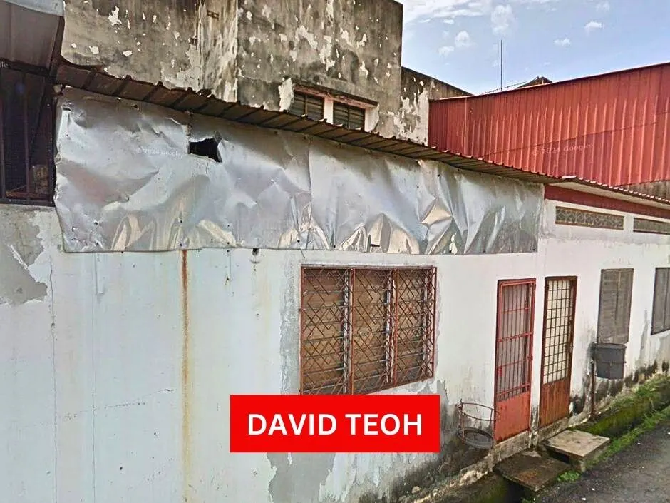 facing main road ground floor shoplot for rent at simpang ampat penang