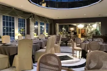 Hostellerie de la chapelle Dining Room