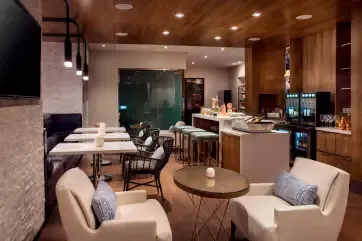 Irvine Marriott  Executive Lounge