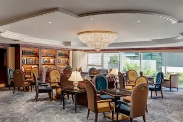 Island Shangr-la Hong Kong Executive Lounge