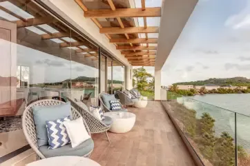 Royalton Antigua Diamond Club Terrace