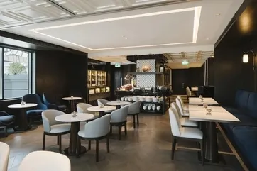 Grand Park City Hall Crystal Club Lounge