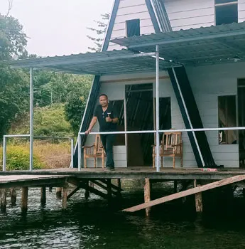 The Hake's Cottage - Backyard-2