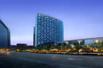 Hyatt Regency Suzhou  Exterior Dusk