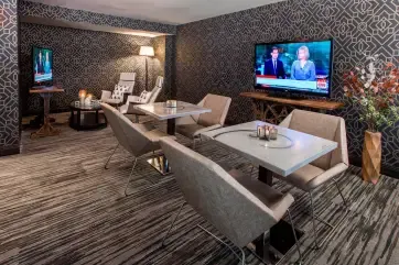 Rochester Airport Marriott M Club Lounge