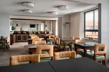 Marriott Albany M Club Lounge