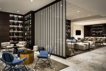 Montreal Marriott Chateau Champlain-m-club-lounge