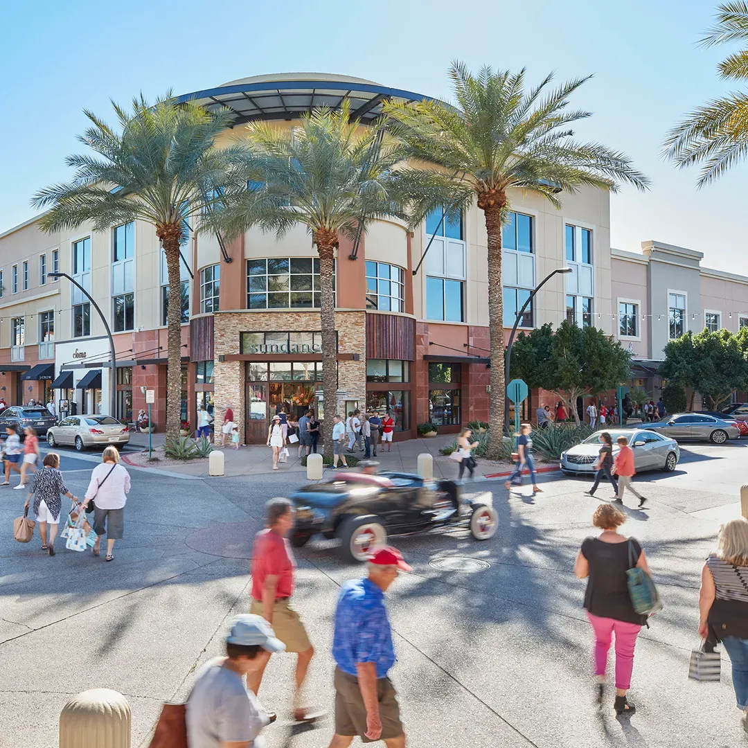 Kierland Commons: Where Luxury Meets Leisure in Outdoor Shopping Haven