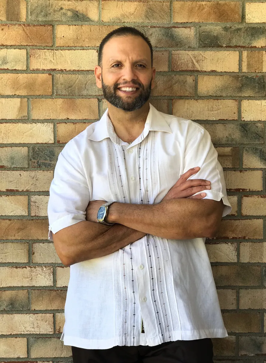 Richard Arbois is a niche analyst that helps entrepreneurs with market research.