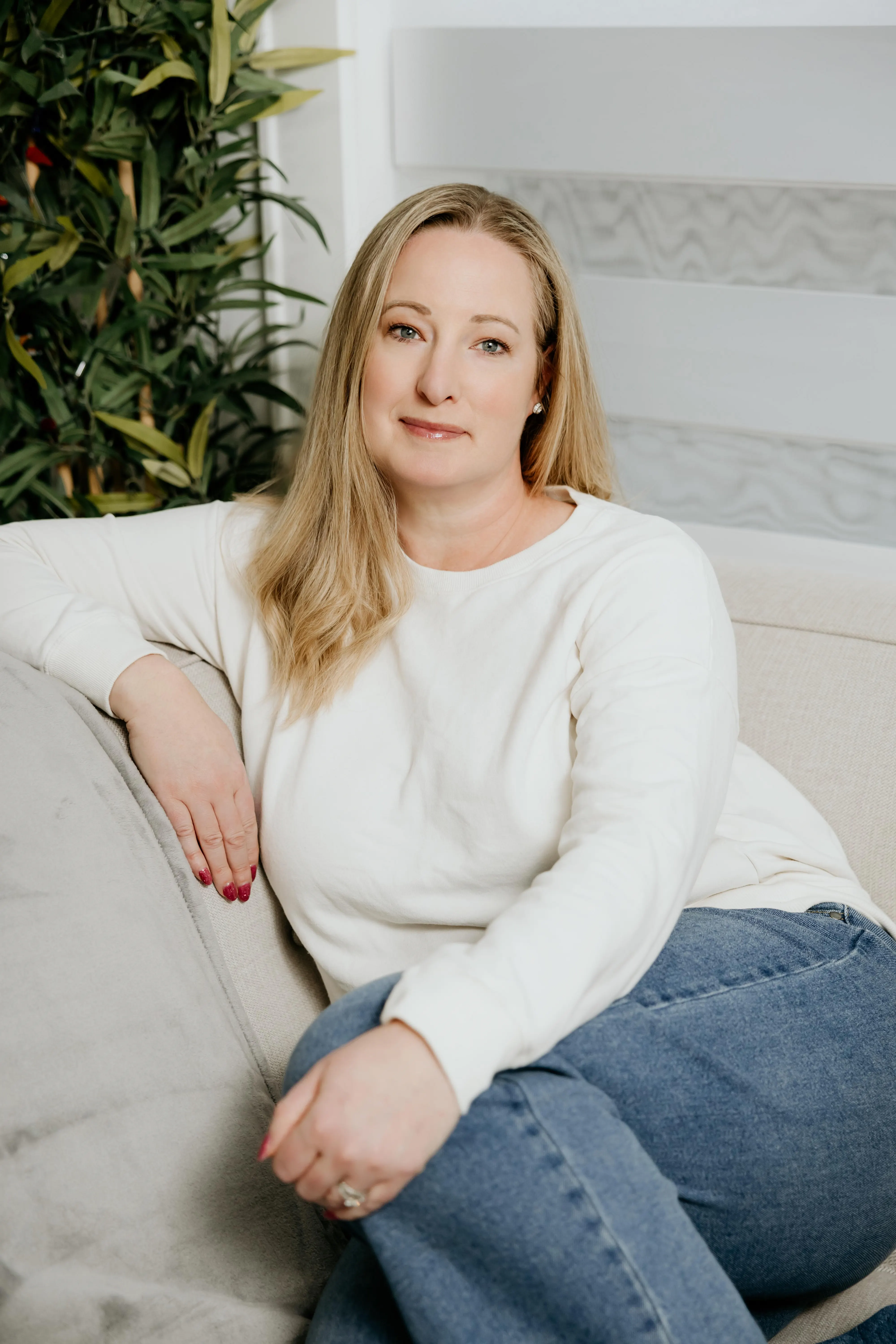 Diane Rolston, host of the Dynamic Women Podcast
