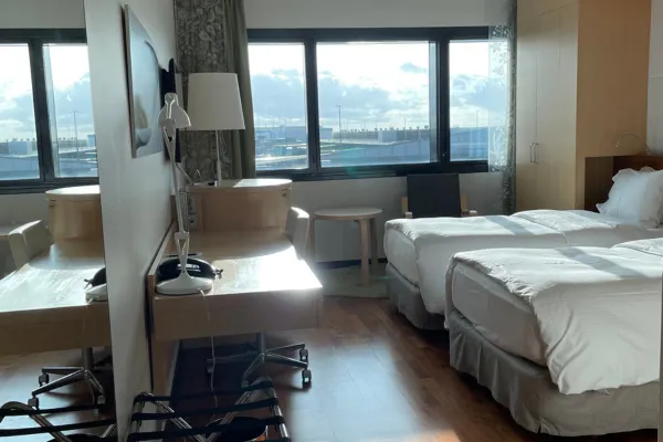 Hilton Helsinki Airport executive twin room