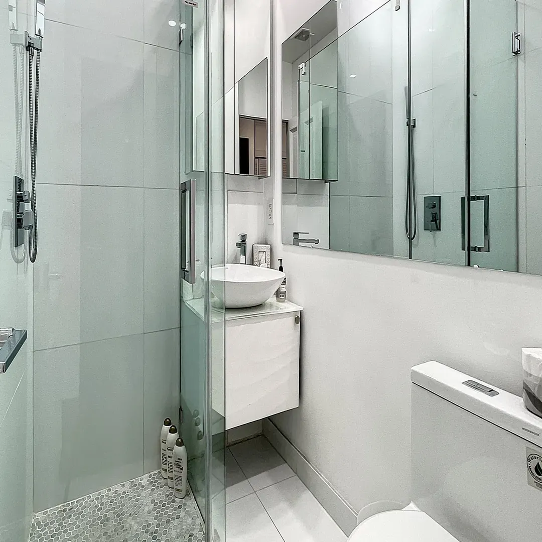 Contemporary bathroom with walk-in shower and luxury finishes at Villa Laurell Estate