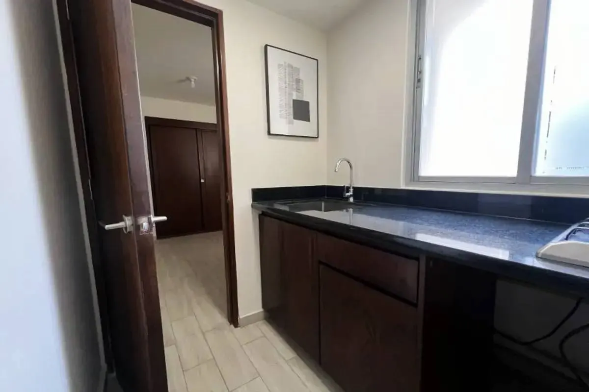 EL CANGREJO PANAMA STUDIO KITCHEN