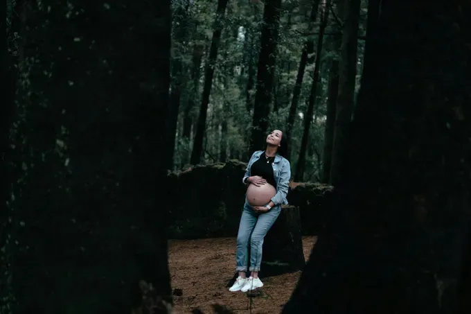 pregnant woman enjoying the outdoors